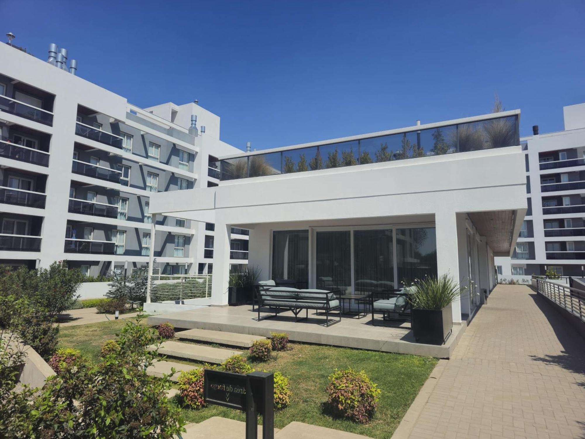 Depto Entero 1 Dormitorio Zona Chateau Apartment *